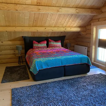 Traumzeit Hahnenkleer Huette *